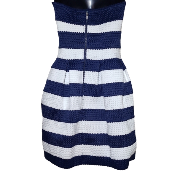 Sans Souci Navy Blue and White Stripe Strapless Cocktail Dress (M) - Picture 2 of 4